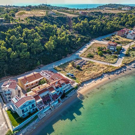 Elpiniki Luxury Rooms Nea Poteidaia Buitenkant foto
