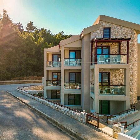 Elpiniki Luxury Rooms Nea Poteidaia Buitenkant foto