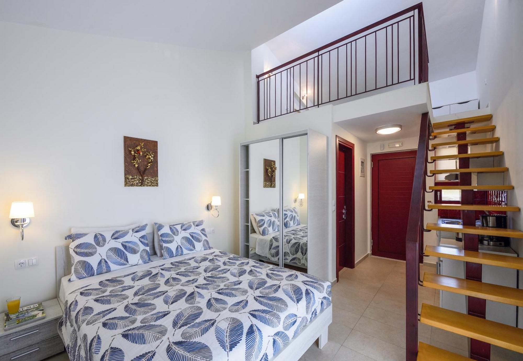 Elpiniki Luxury Rooms Nea Poteidaia Buitenkant foto