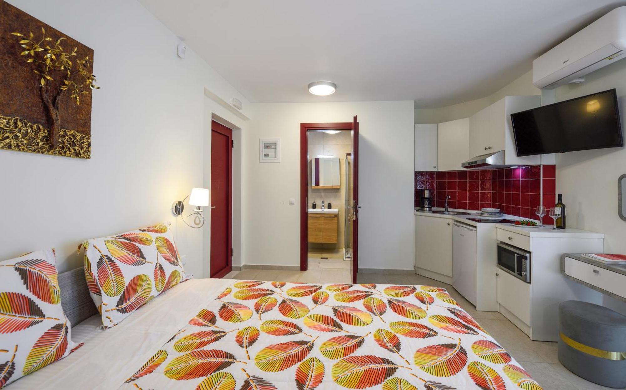 Elpiniki Luxury Rooms Nea Poteidaia Buitenkant foto