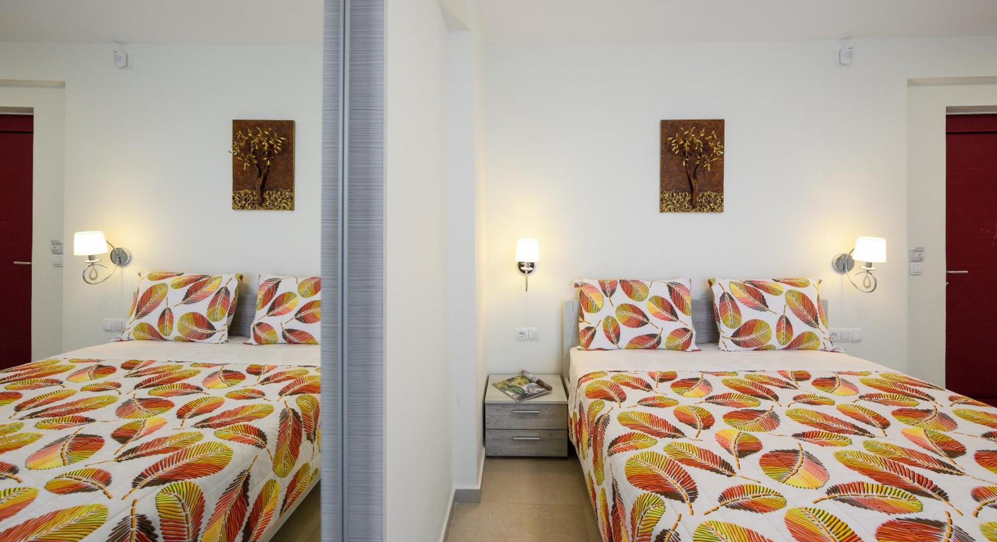 Elpiniki Luxury Rooms Nea Poteidaia Buitenkant foto