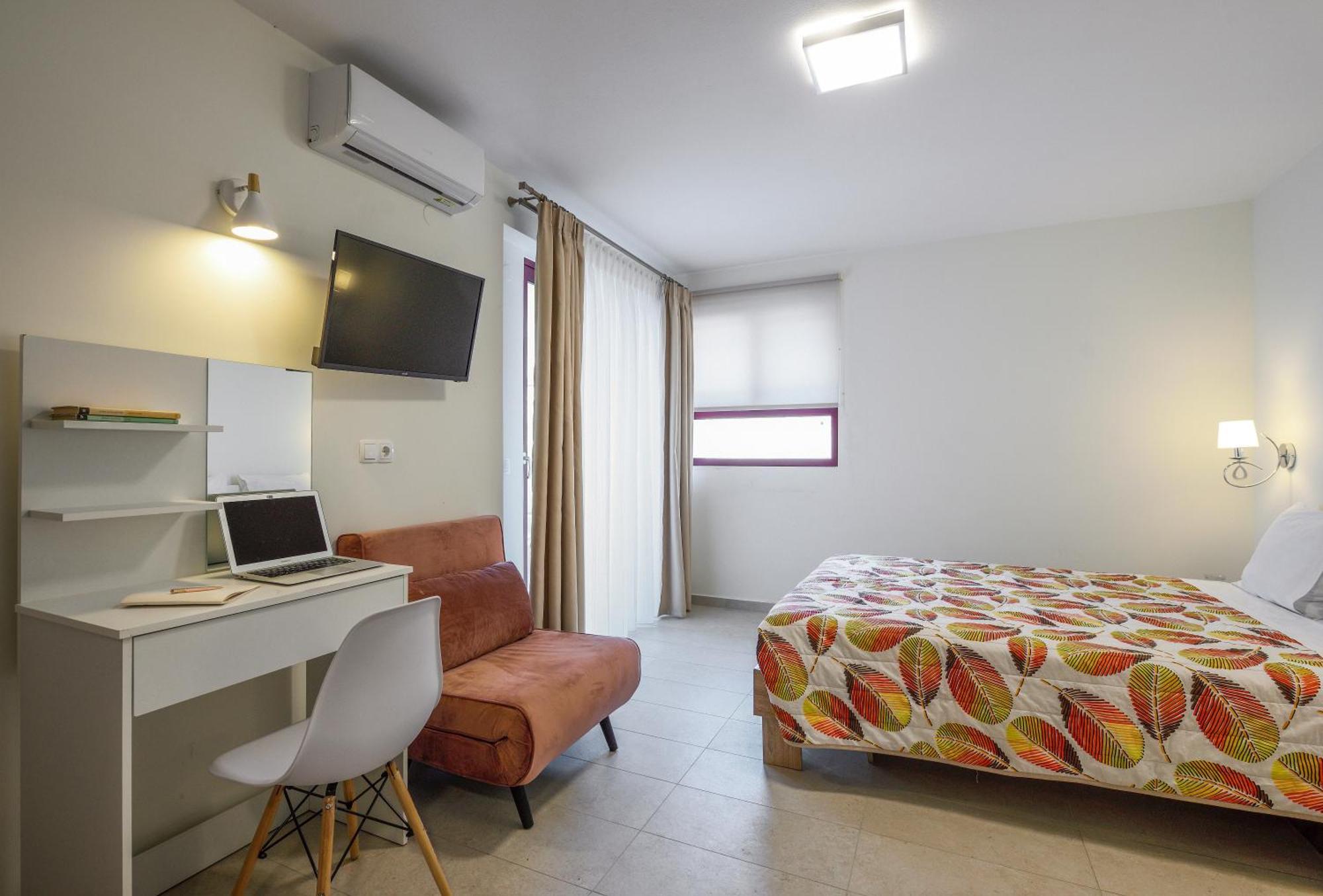 Elpiniki Luxury Rooms Nea Poteidaia Buitenkant foto