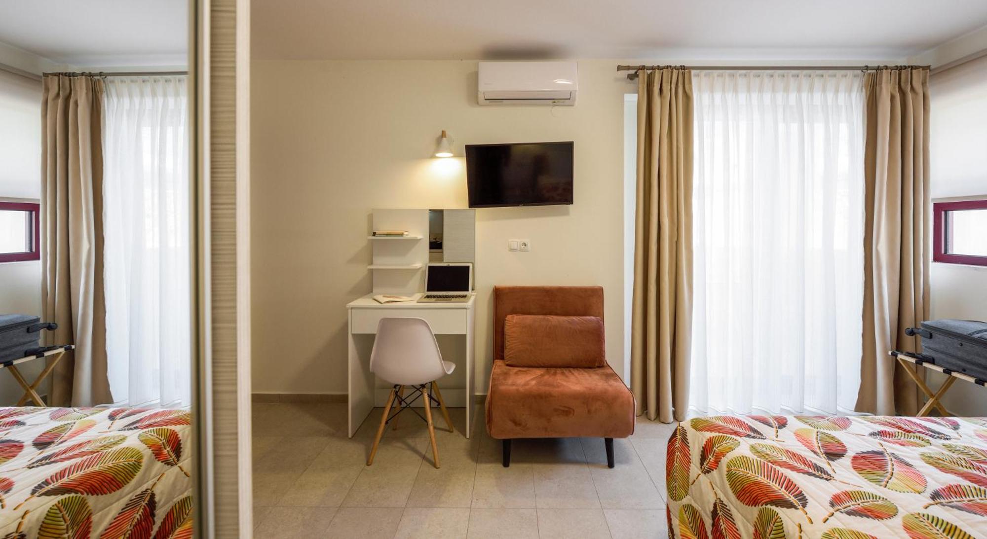 Elpiniki Luxury Rooms Nea Poteidaia Buitenkant foto
