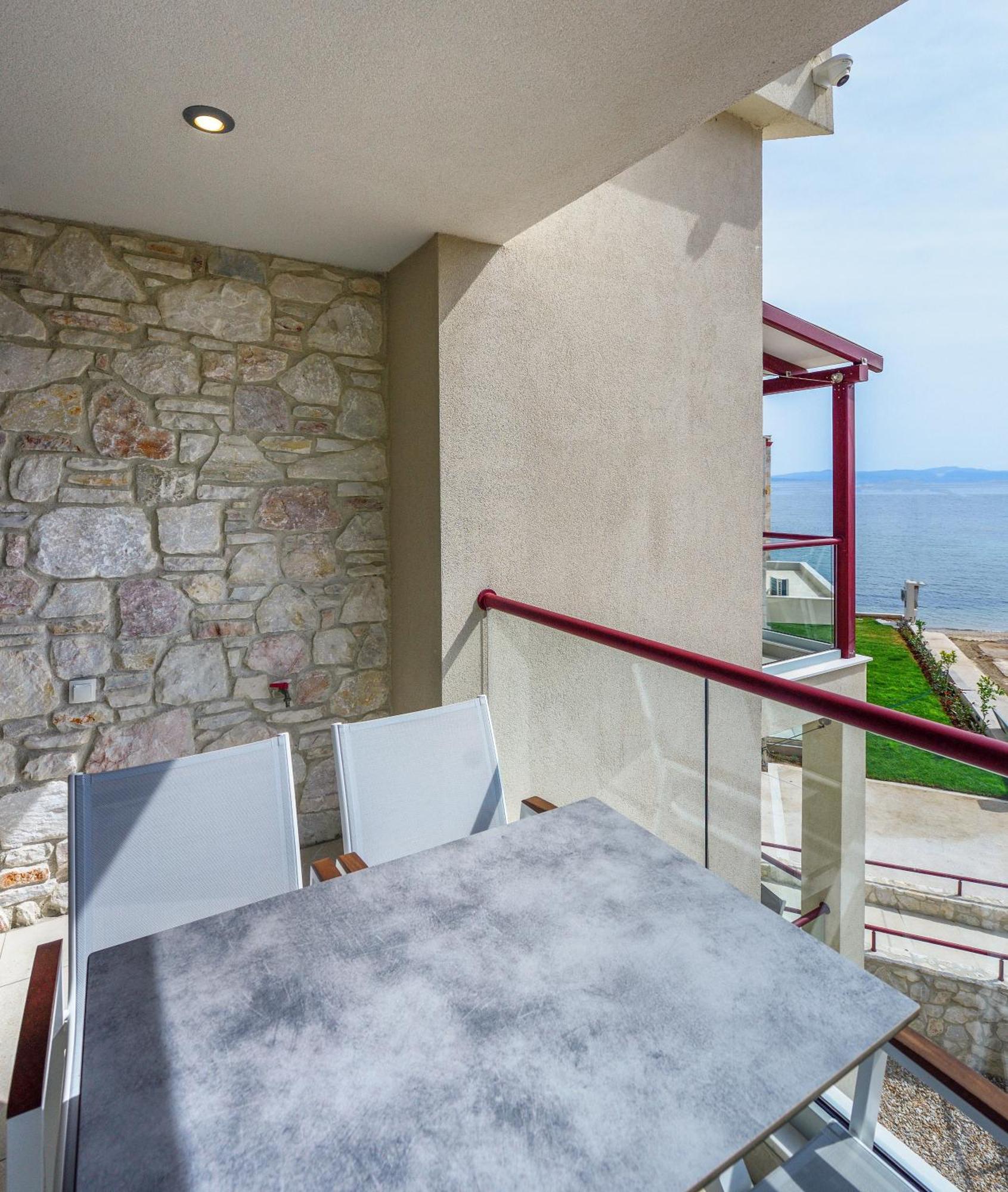 Elpiniki Luxury Rooms Nea Poteidaia Buitenkant foto