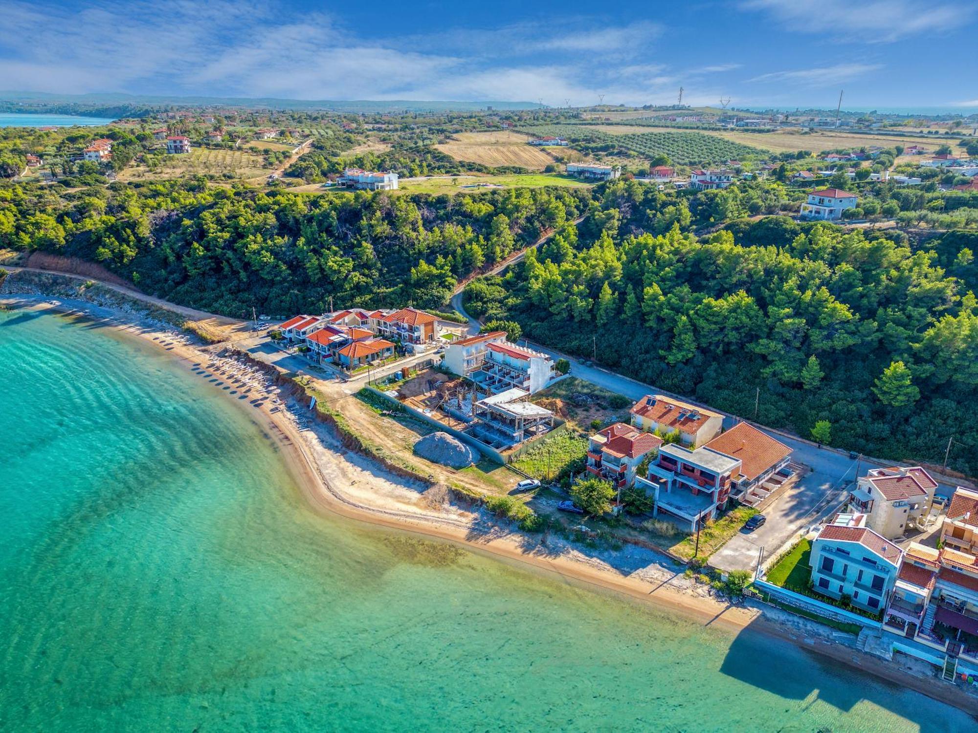 Elpiniki Luxury Rooms Nea Poteidaia Buitenkant foto